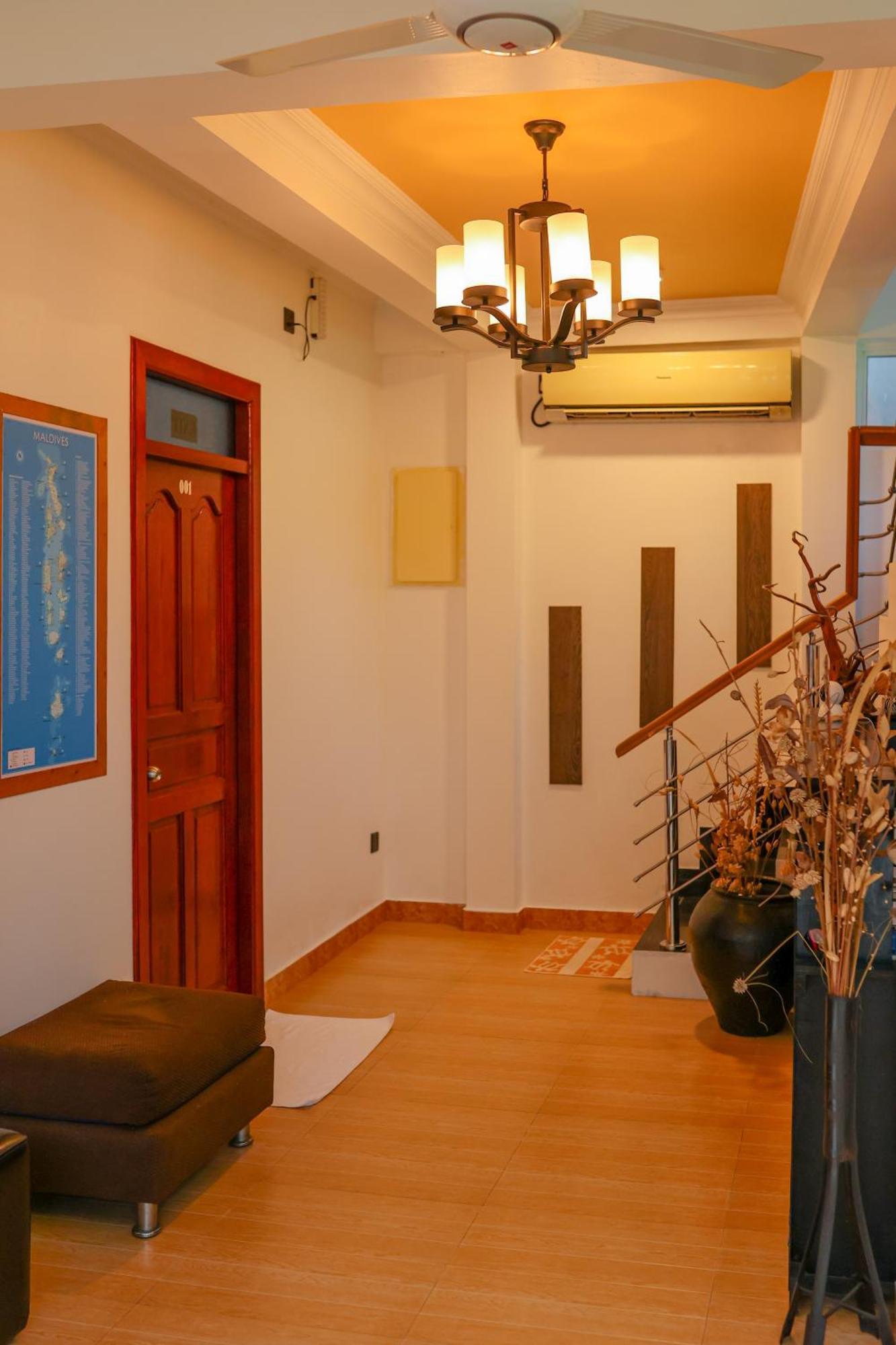 Sevinex Inn Feridhoo Exterior photo